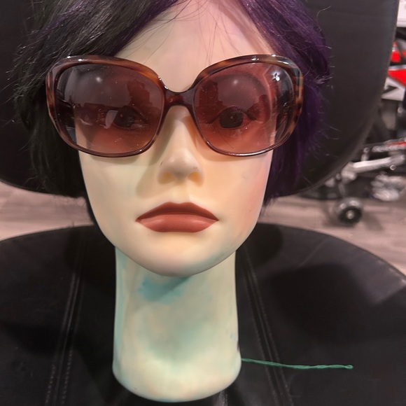Elegant Brown Sunglasses